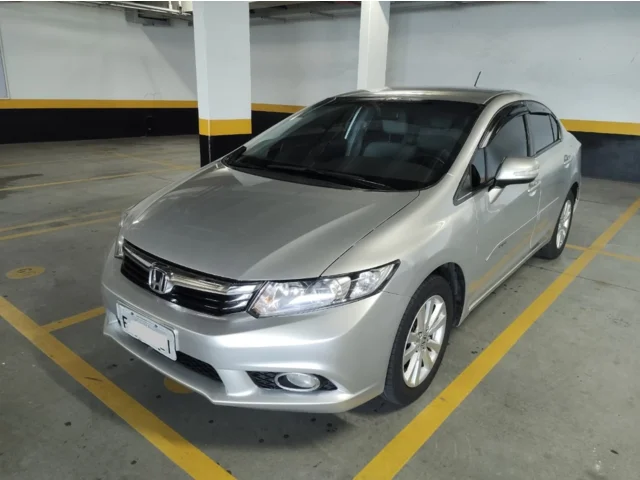 Honda Civic LXS 1.8 16V i-VTEC (Aut) (Flex) 2014 - foto principal