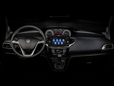 Lancia Ypsilon 1.0 FireFly 5 porte S&S Hybrid Silver, Anno 2024, - foto principal