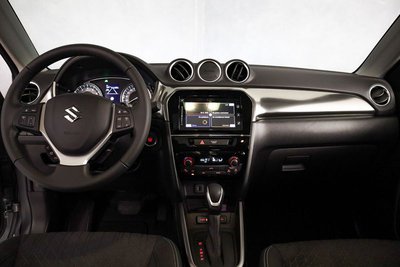 Suzuki Vitara 1.5 HYBRID AUTOMATIC 2WD TOP, Anno 2024, KM 10 - foto principal