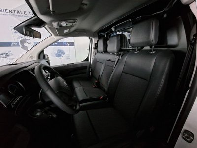 Toyota Yaris Cross 1.5 Hybrid 5p. E cvt Lounge, Anno 2023, KM 5 - foto principal