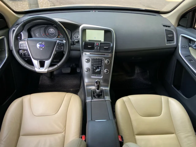 Volvo XC90 Momentum Pro AWD B5 Diesel EU6d Allrad HUD AHK Navi digitales Cockpit Memory Sitze - foto principal
